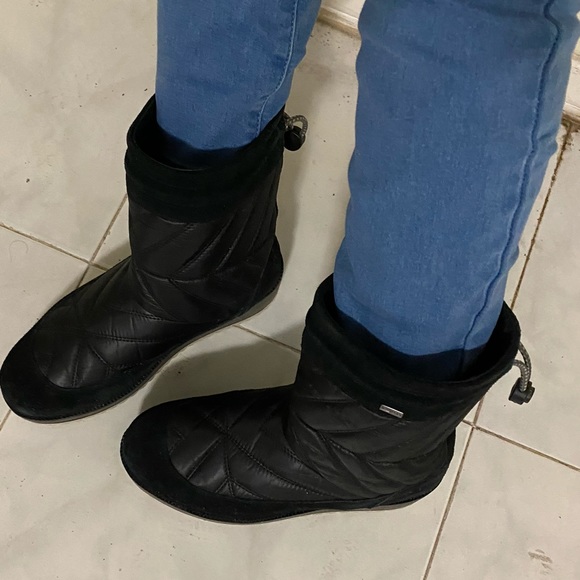 Ugg waterproof boots - Picture 2 of 7